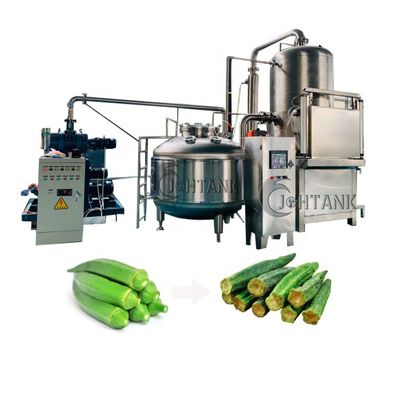 オクラの乾燥した揚げ物のフルーツ野菜は揚げられていた機械に掃除機をかける